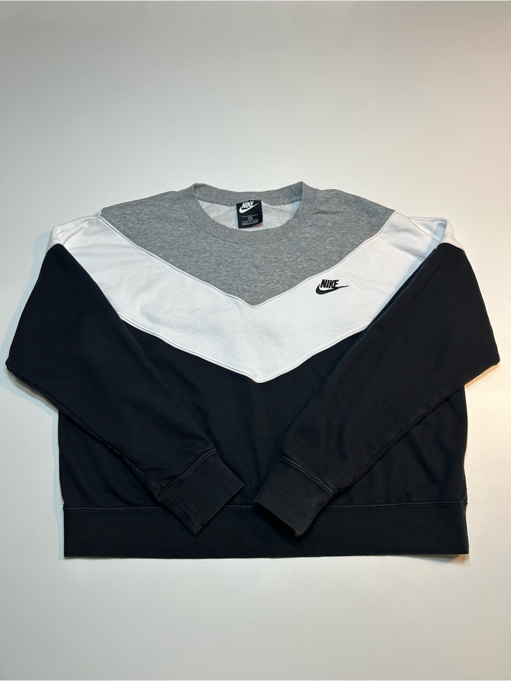 Nike Sportswear Heritage Chevron Fleece Crewneck